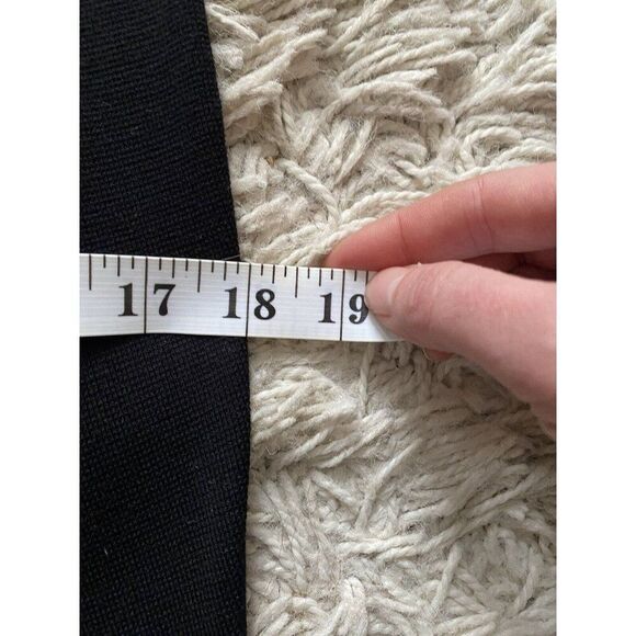 St. John Skirt Black Pencil Stretch Perforated Small Mid Length - Picture 9 of 9